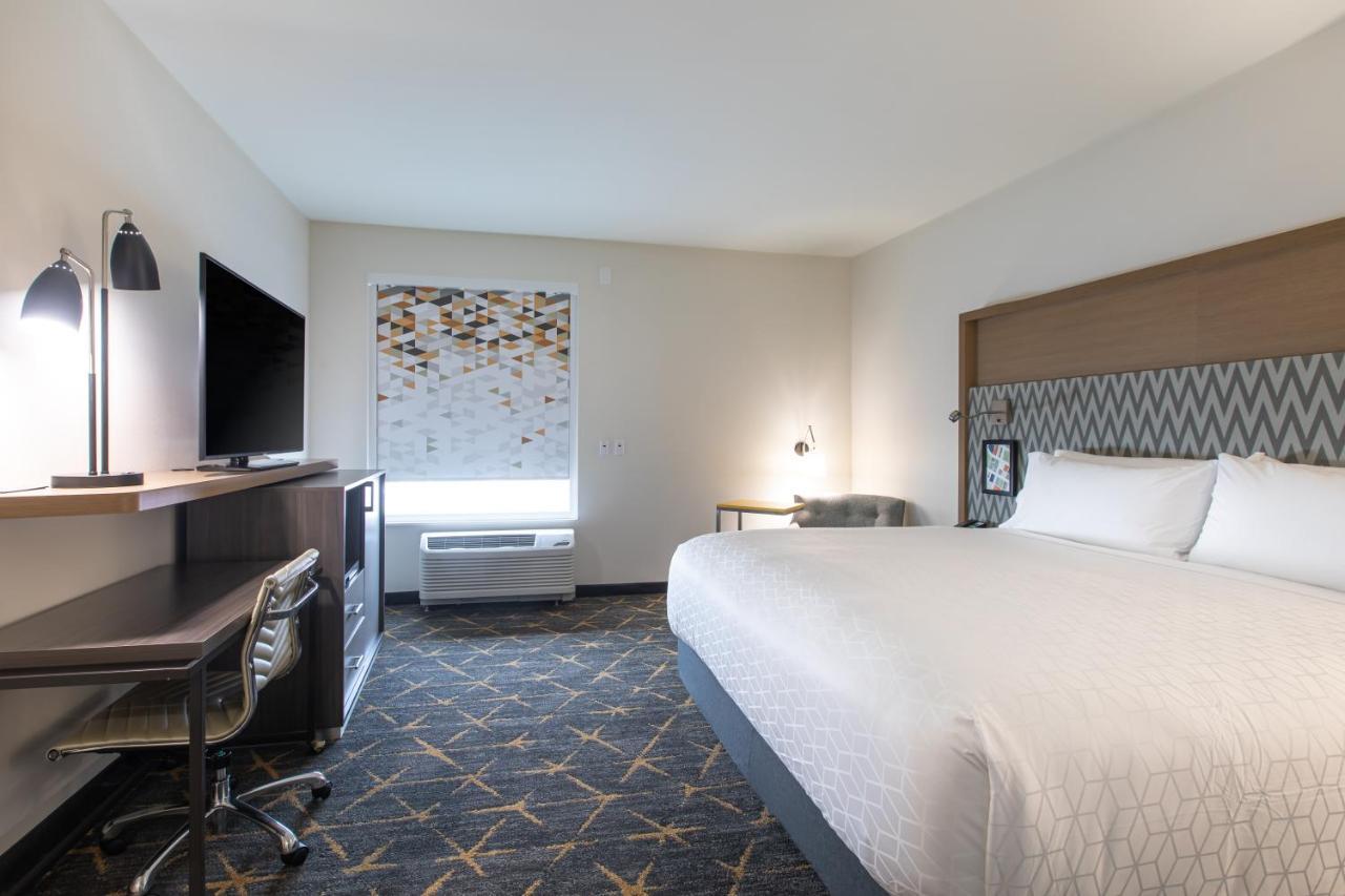 Holiday Inn Greenville - Woodruff Road By Ihg Buitenkant foto