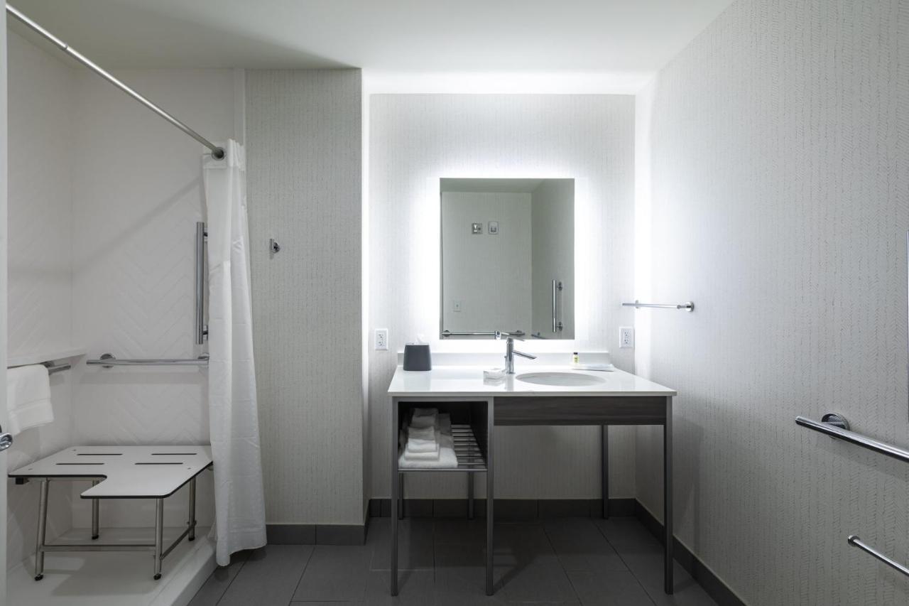 Holiday Inn Greenville - Woodruff Road By Ihg Buitenkant foto