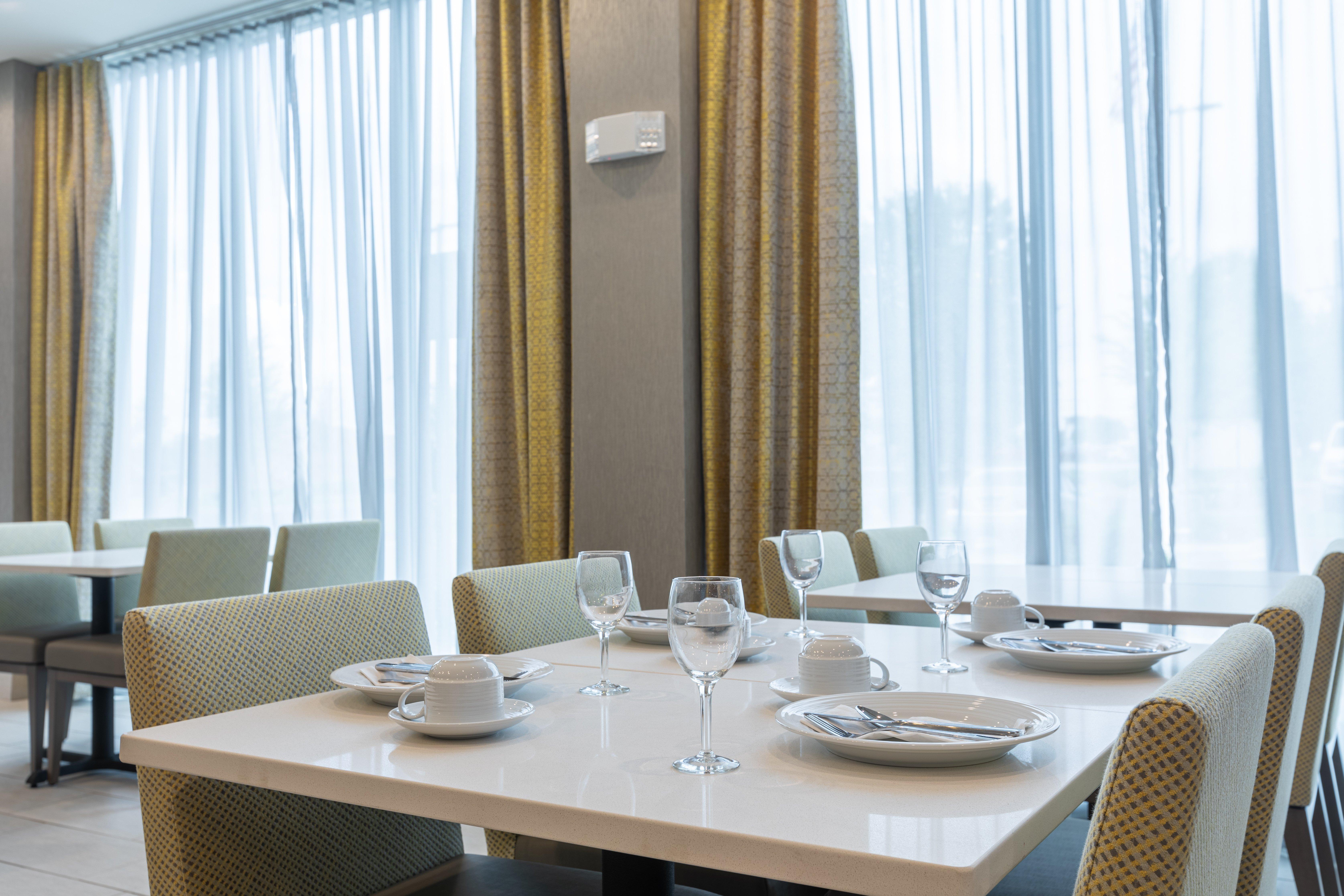 Holiday Inn Greenville - Woodruff Road By Ihg Buitenkant foto