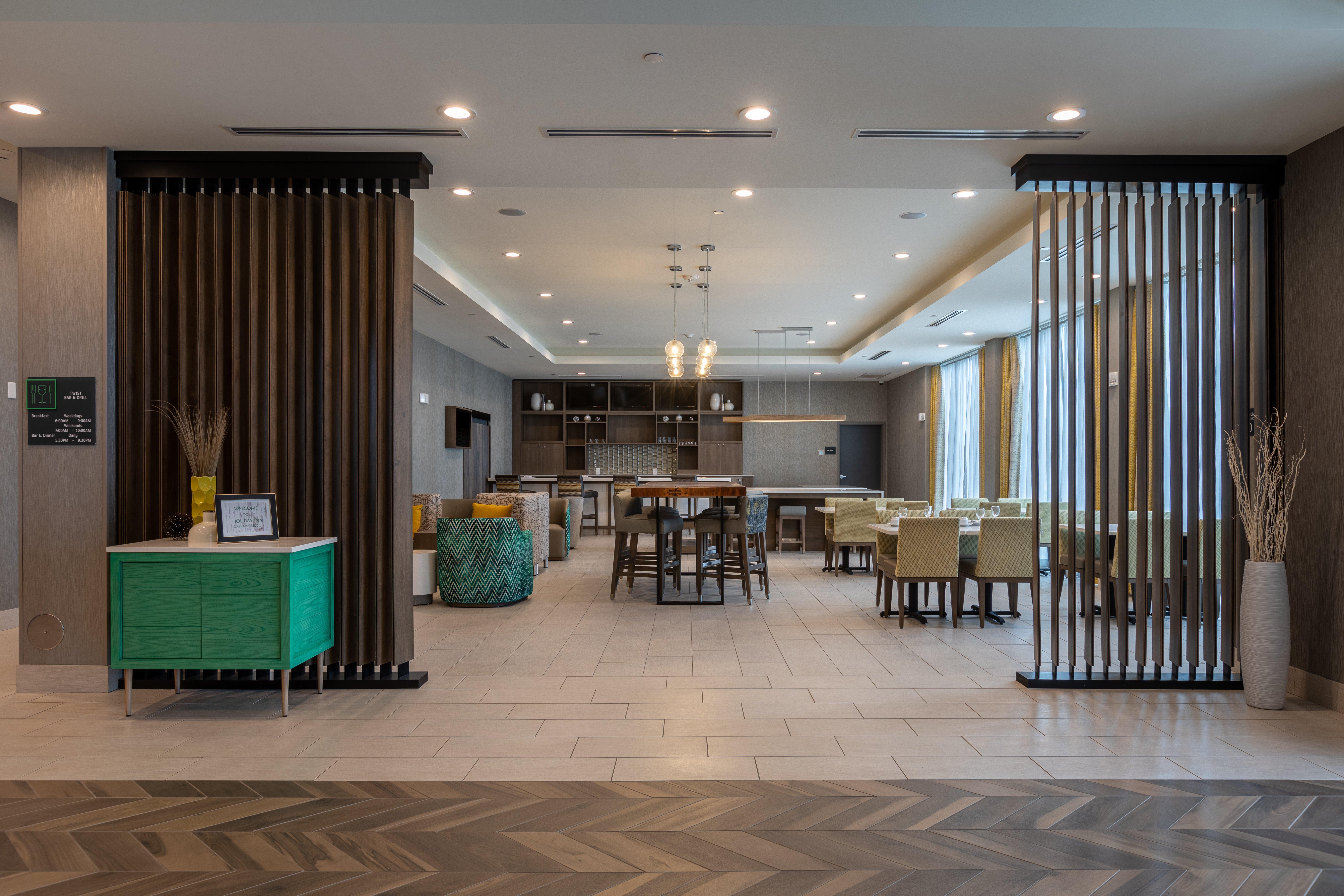 Holiday Inn Greenville - Woodruff Road By Ihg Buitenkant foto