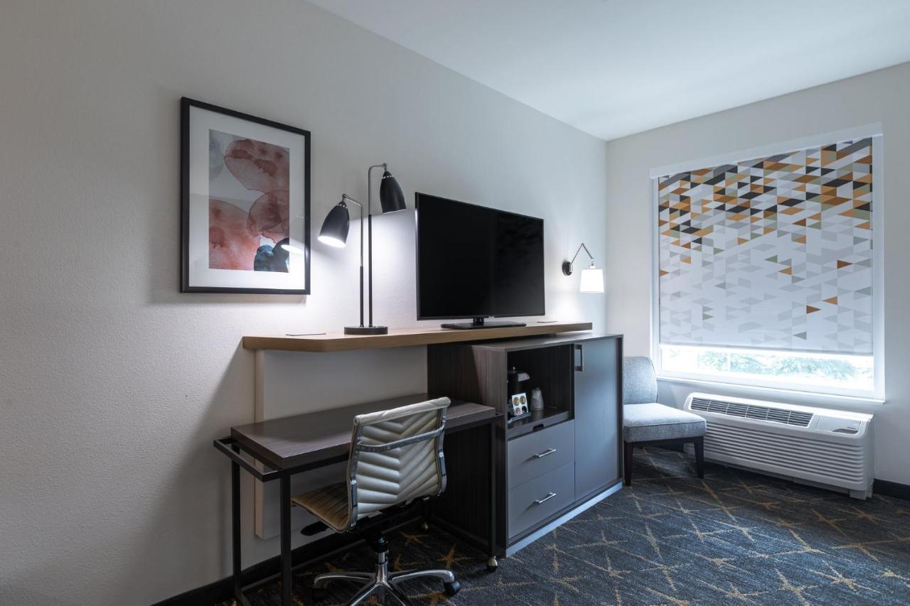 Holiday Inn Greenville - Woodruff Road By Ihg Buitenkant foto
